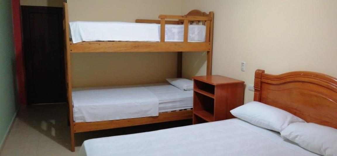 Hotel Internacional En Atacames Zewnętrze zdjęcie