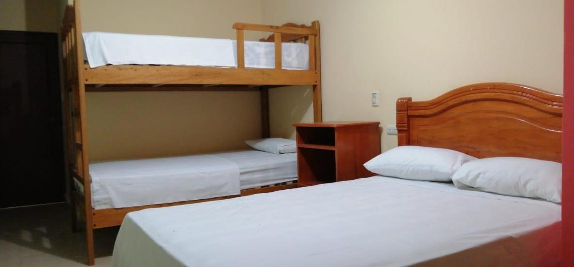 Hotel Internacional En Atacames Zewnętrze zdjęcie